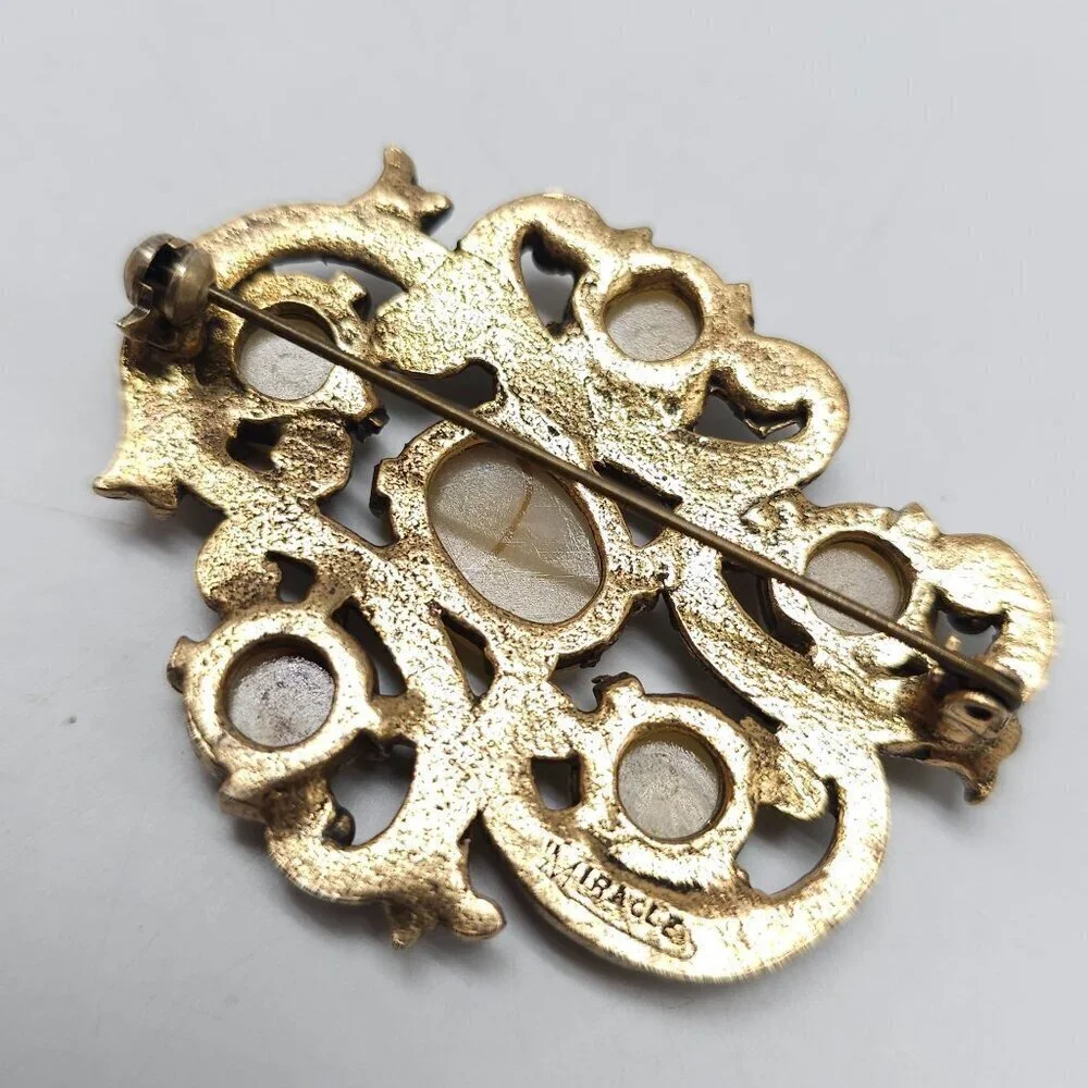 Miracle this brooch